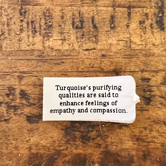 Beautiful New in Box Turquoise Set - Picture 7 of 8